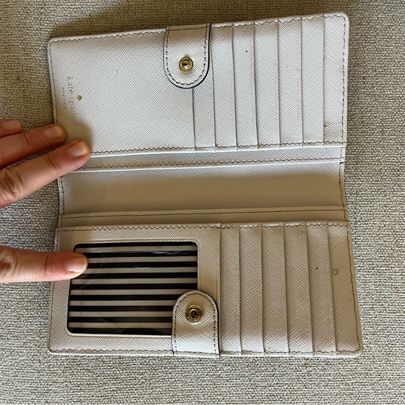 Kate spade wallet - Picture 2 of 4